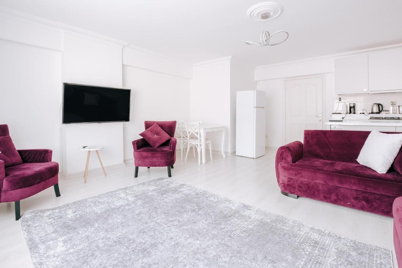 Charming Flat W Balcony Jacuzzi In Sisli
